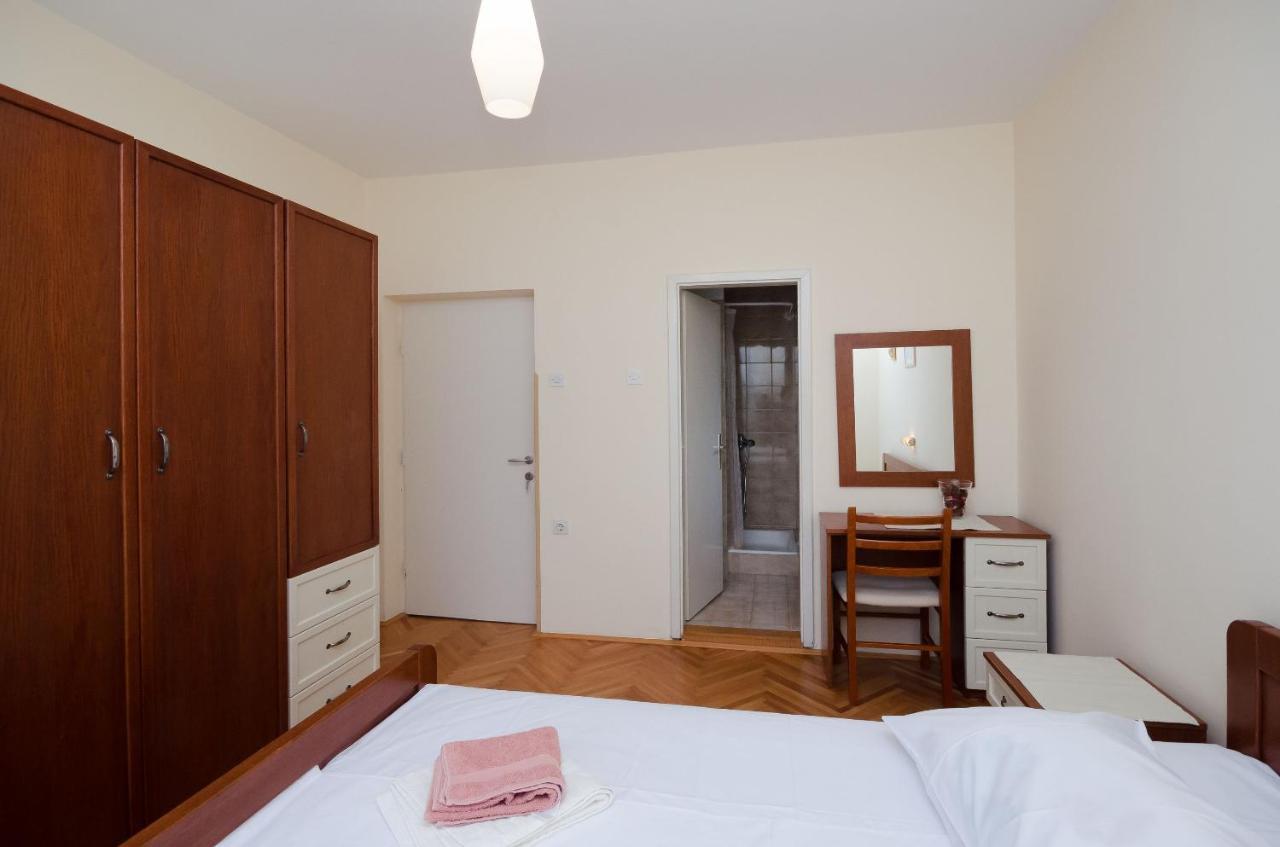 Rooms Mihaela Rab Town Buitenkant foto